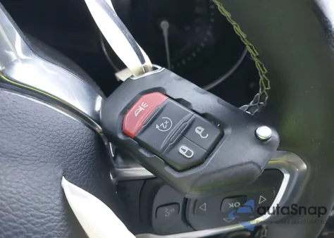 2023 Jeep Wrangler 4Xe Sahara 4X4 из США, поврежденный, VIN 1C4JJXP61PW683614